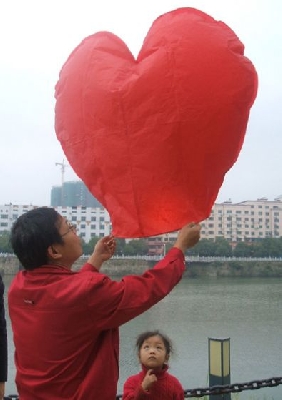 Lanterna cinese dei desideri a cuore 100 pezzi pennarello OMAGGIO Cert